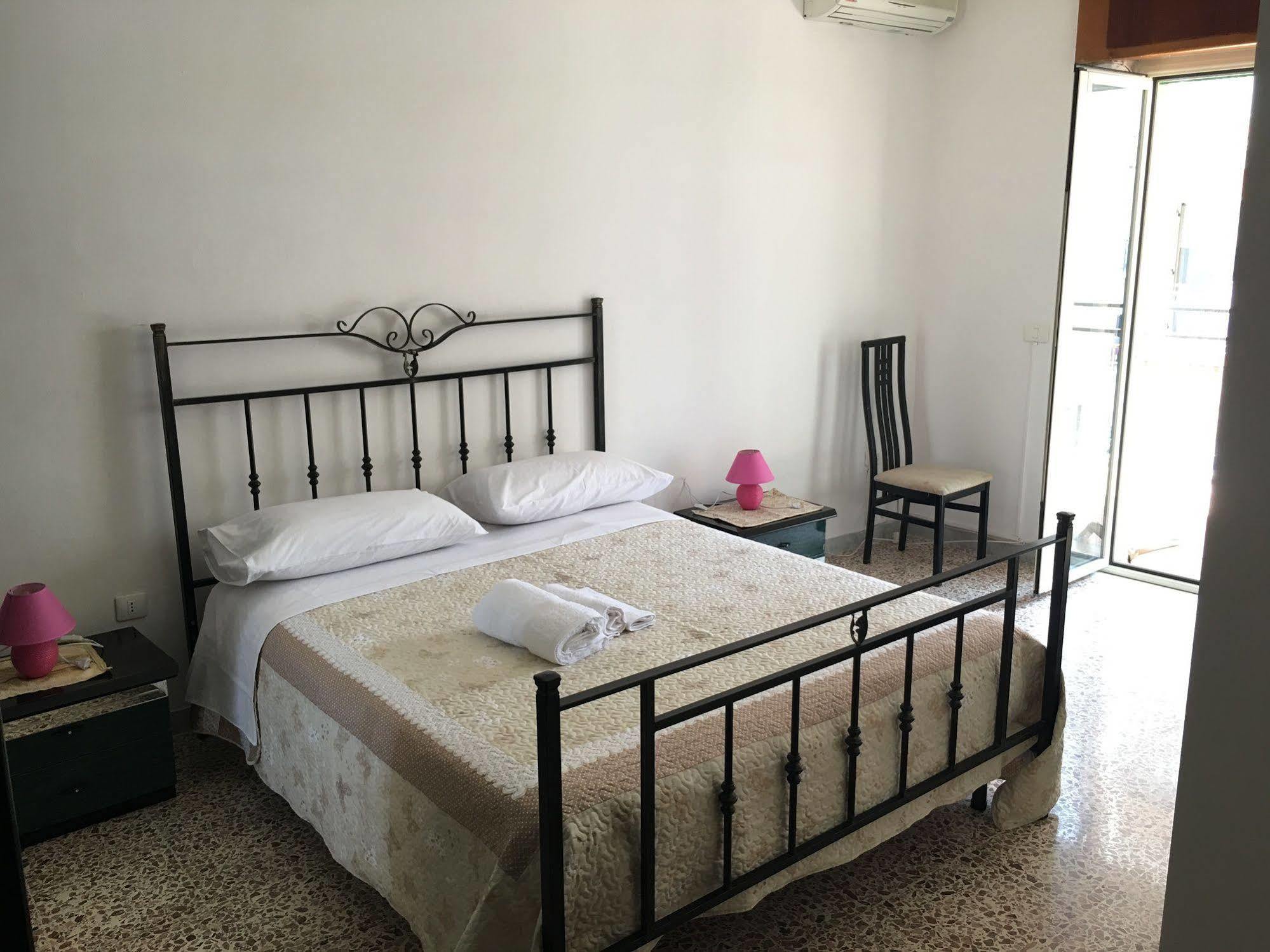 B&B Crotone Ngoại thất bức ảnh